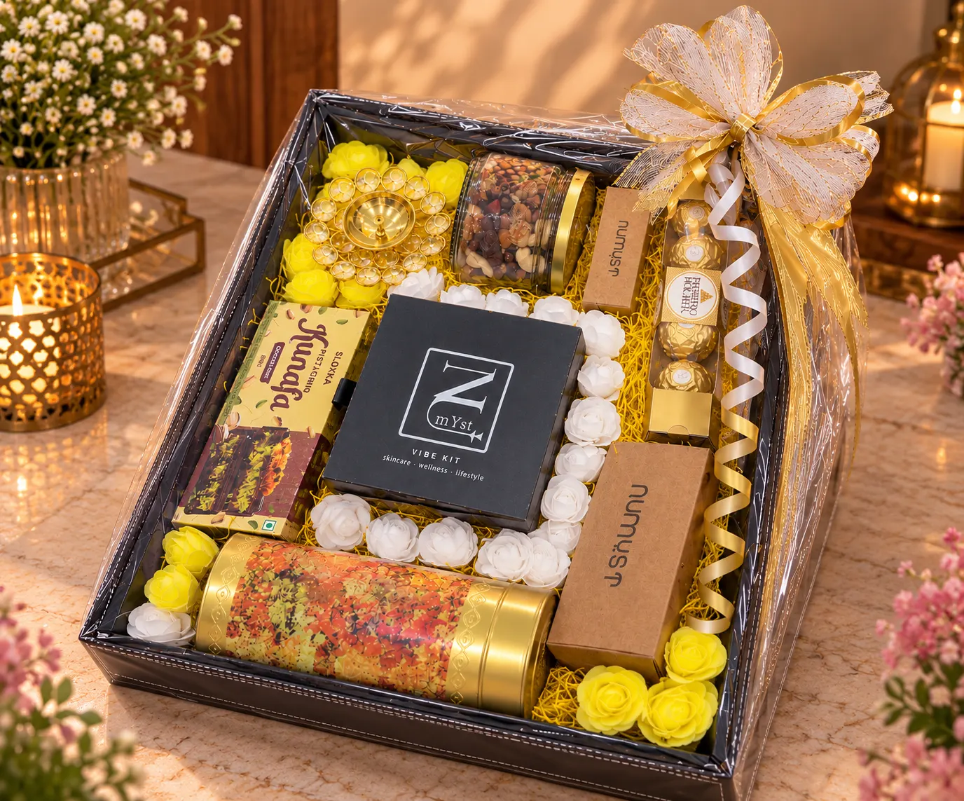 The Royal Golden Treasure Hamper - Image 3